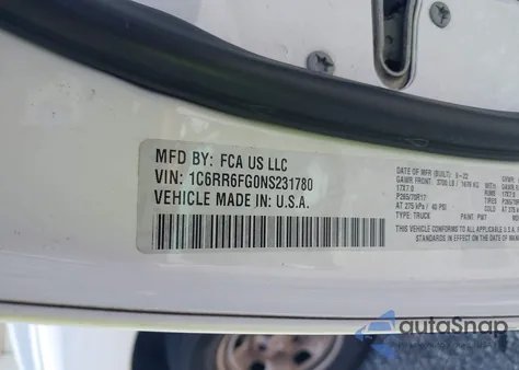 2022 Ram 1500 Classic Tradesman Quad Cab 4X2 6'4 Box z USA, uszkodzony, nr VIN 1C6RR6FG0NS231780